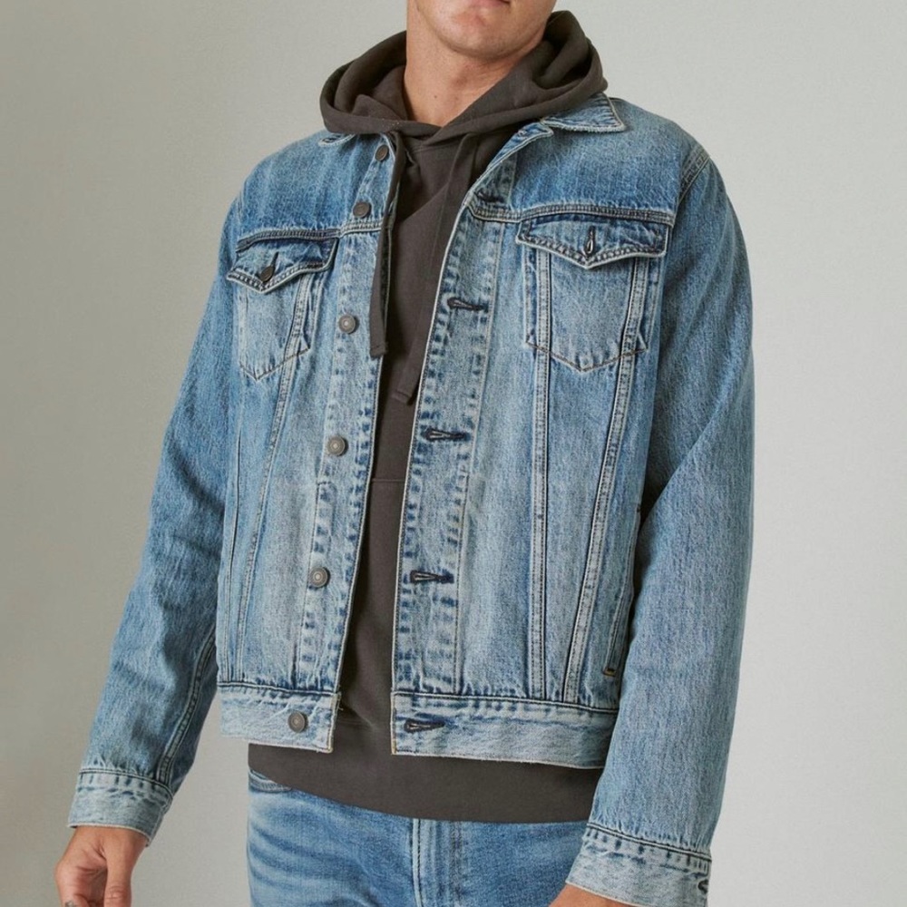 Lucky Brand The Trucker Distressed Med-Wash Button Up Jean Jacket Size 2X